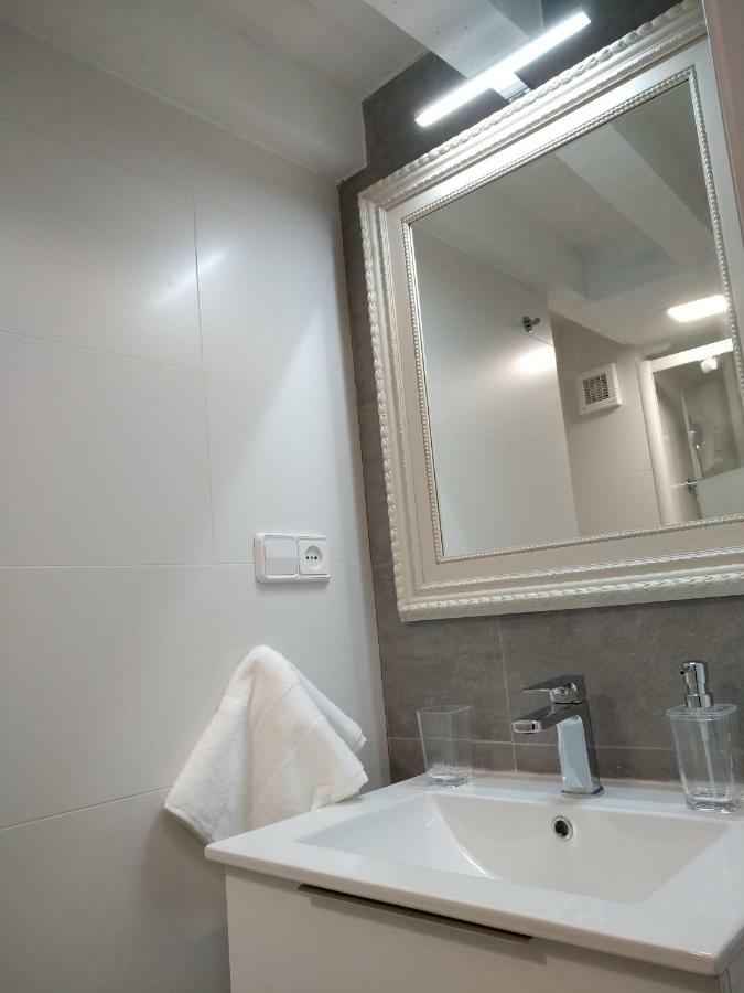 El Patio Del Convento Apartment Толедо Екстериор снимка