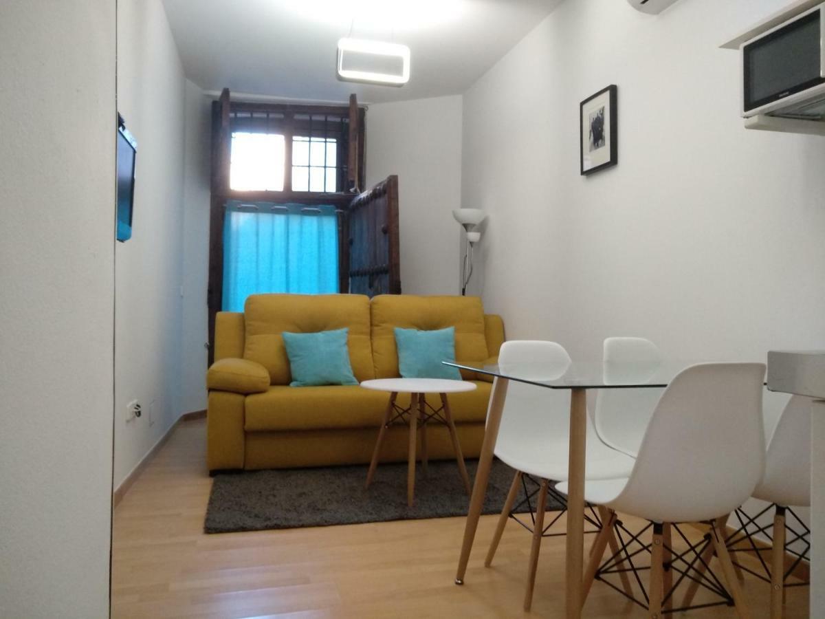El Patio Del Convento Apartment Толедо Екстериор снимка