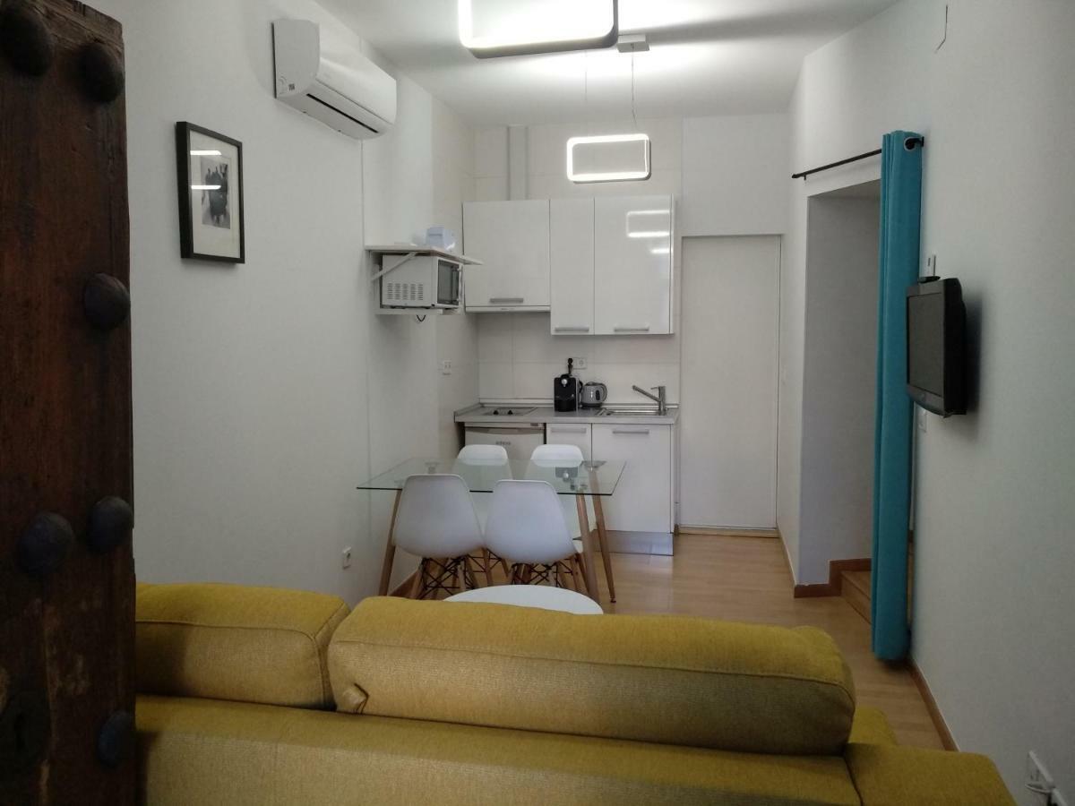 El Patio Del Convento Apartment Толедо Екстериор снимка