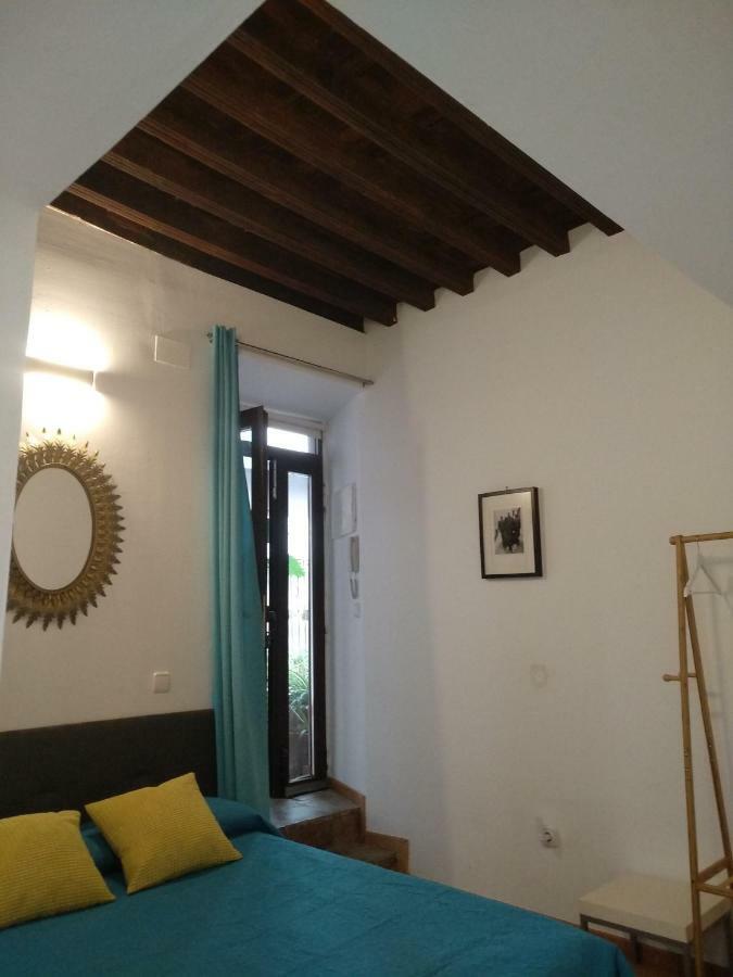 El Patio Del Convento Apartment Толедо Екстериор снимка