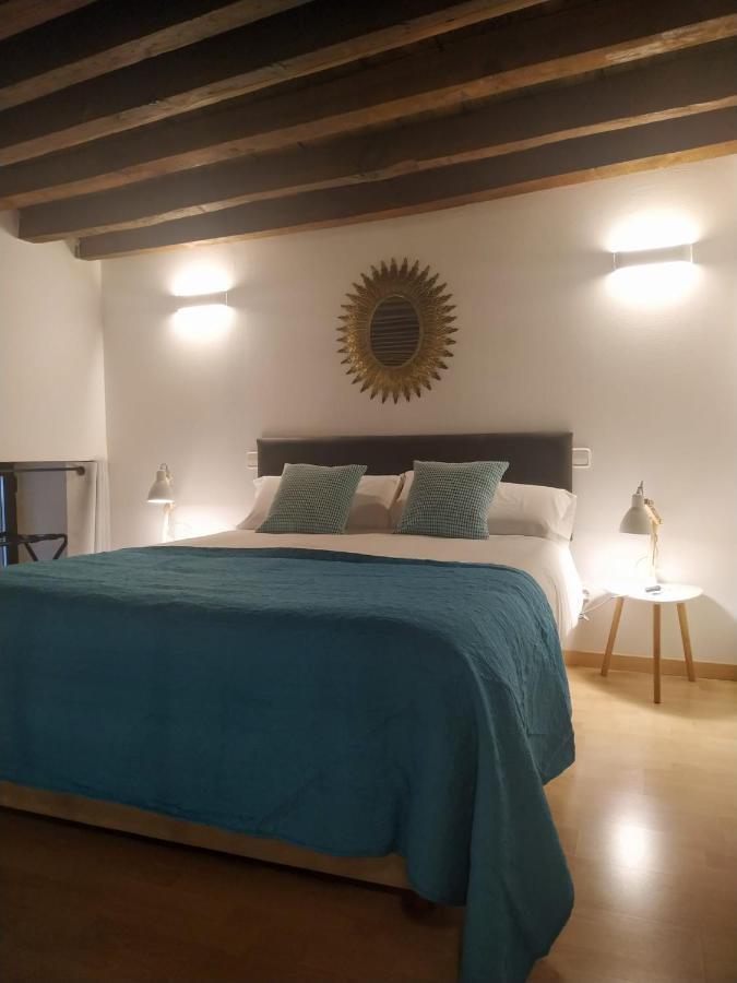 El Patio Del Convento Apartment Толедо Екстериор снимка